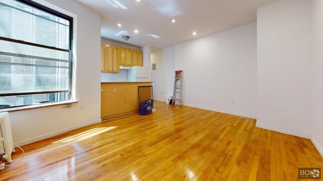 Building Photo - 2 bedroom in Manhattan NY 10003 Unit 4 Rental