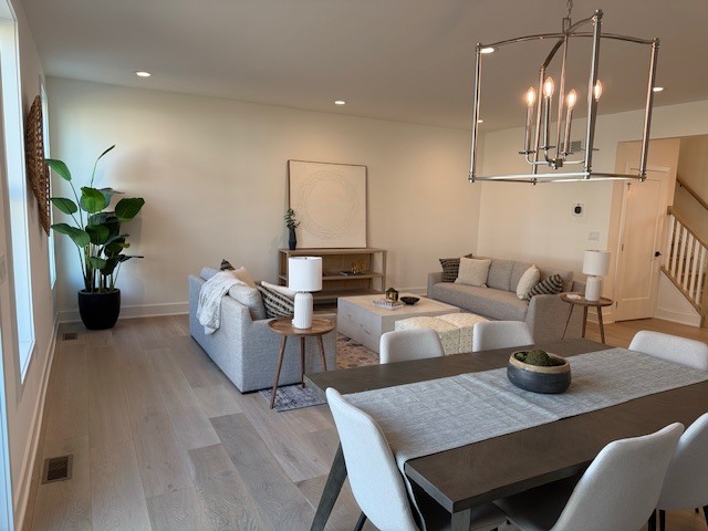 Photo - 11 Cloverleaf Ln