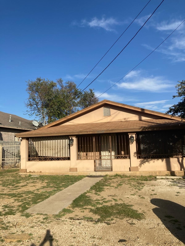 Photo - 1409 S Milmo Ave House