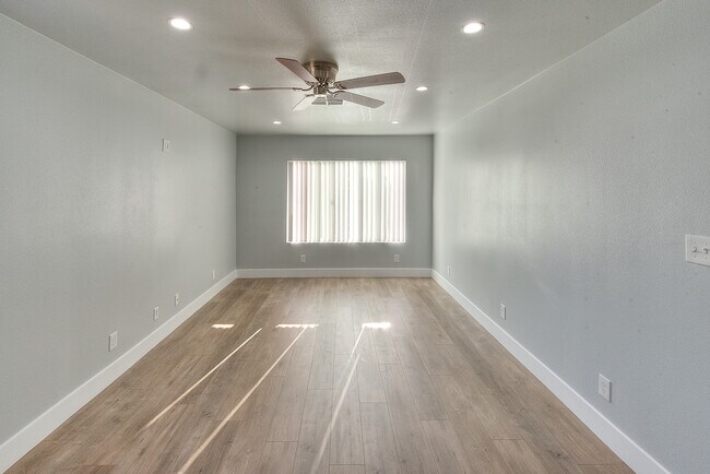 Photo - 4286 S Hobart Blvd