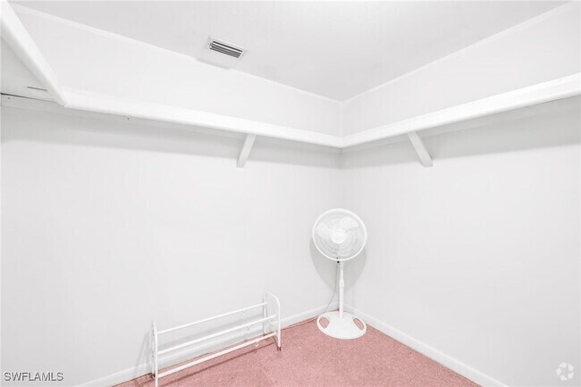 Building Photo - 142 Palm Dr Unit 3009 Rental