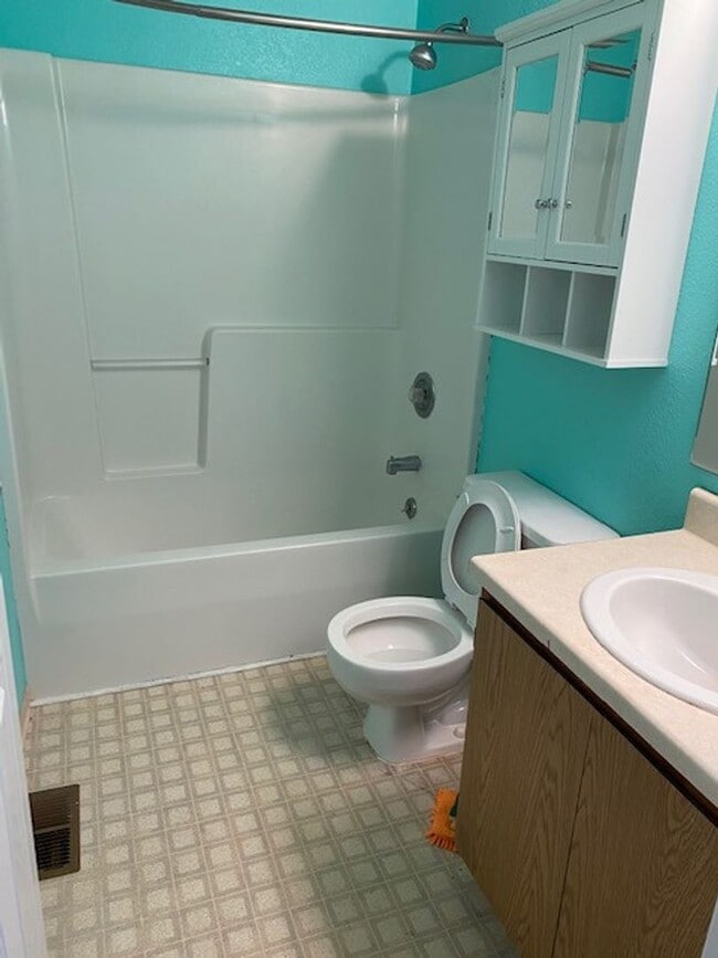 Photo - 2 Bed 1.5 Bath Townhouse in Missoula