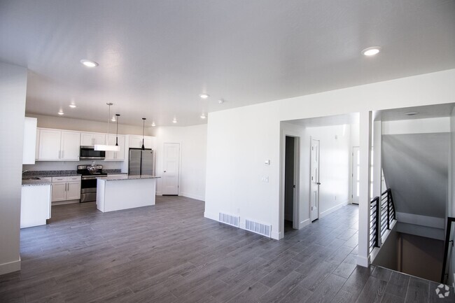 Building Photo - Gorgeous 2-Story Townhome with Finished Ba...