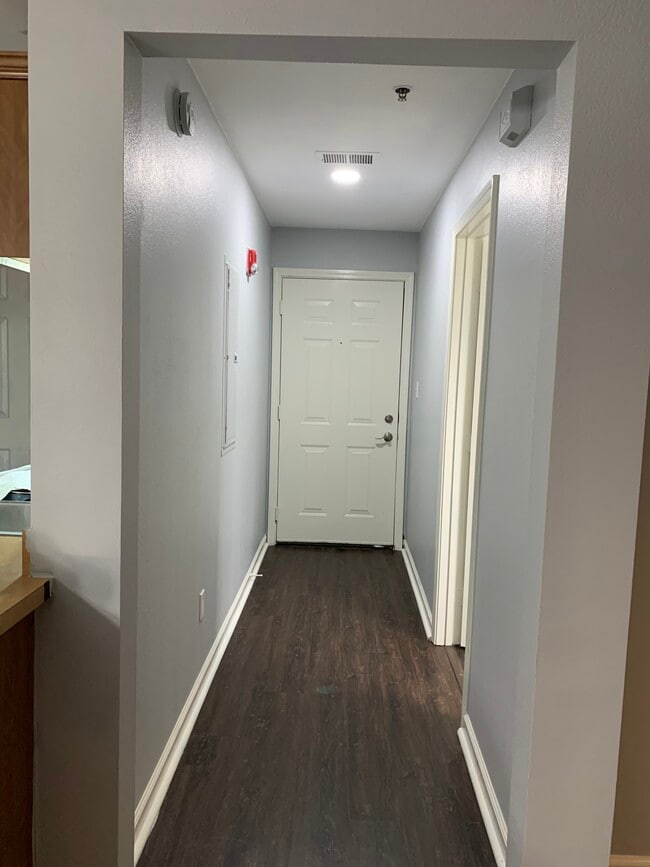 Photo - 857 Malabu Dr Unidad 9100