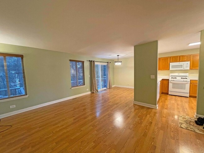 Photo - 2043 Orchard Ln