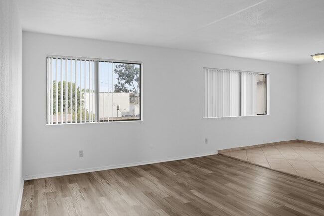 Building Photo - 324 Stepney St Unit 8