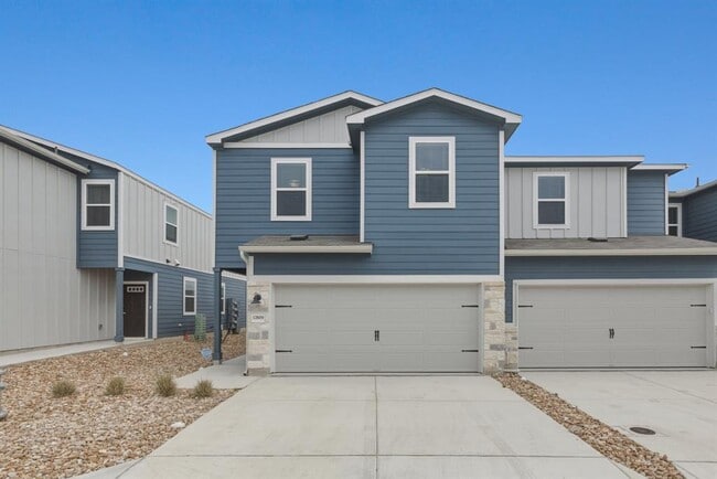 Building Photo - 12809 Village Spun Plz