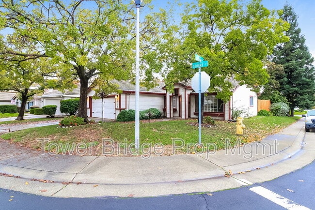 Photo - 4726 Stuart St