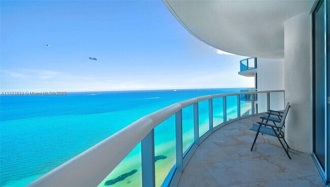 Building Photo - 6365 Collins Ave Unit 3802