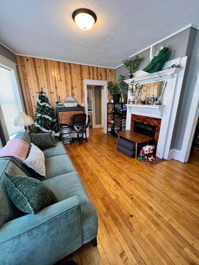 Photo - 922 E 5th St Unit 922