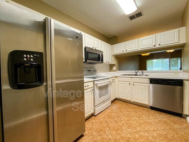 Photo - 30305 Lacledes Ln