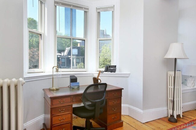 Photo - 120 Appleton St Unidad 4