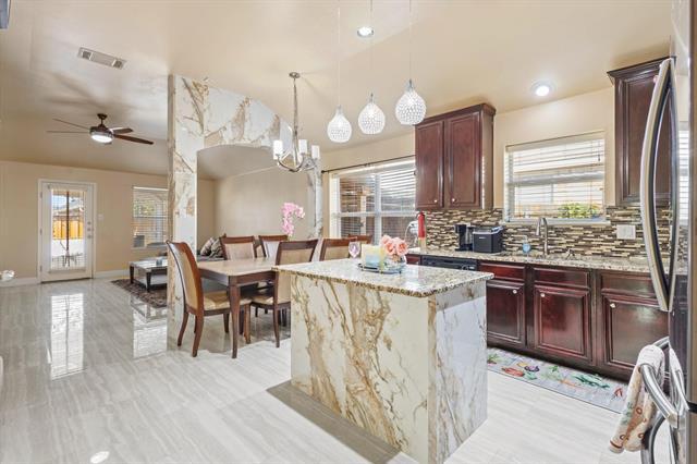 Photo - 943 Furlong Dr