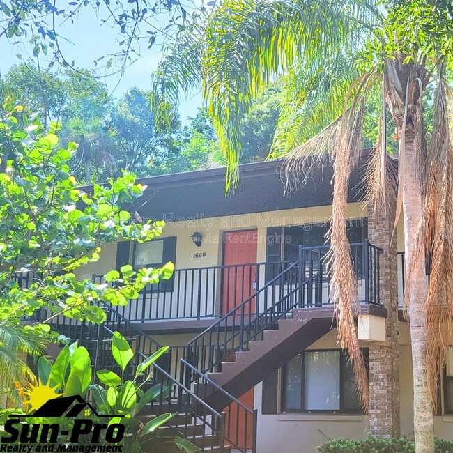 Building Photo - 1668 Spring Garden Ct