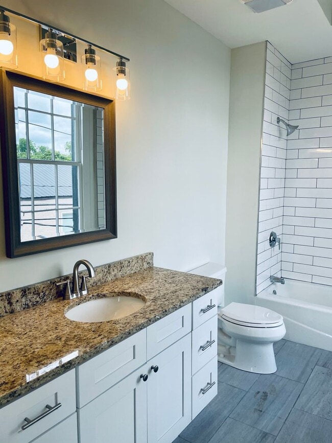 Photo - 140 West Washington Unit 201