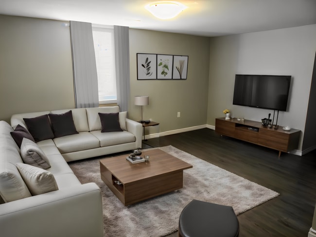 Photo - 21 Dovercliffe Rd Unit B