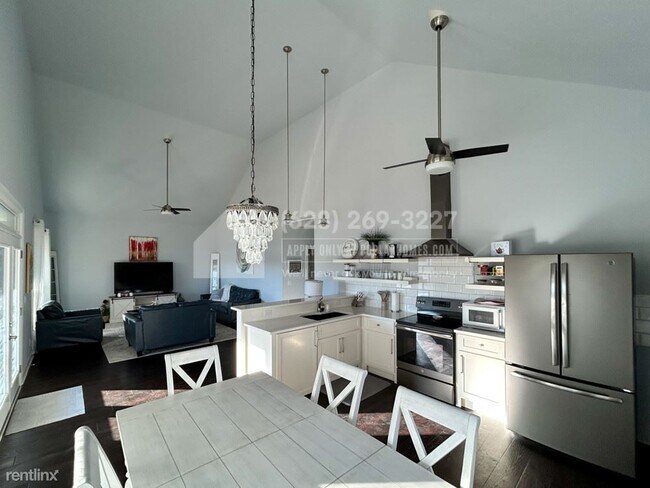 Photo - 2 br, 2 bath House - 6204 Pettus Road -