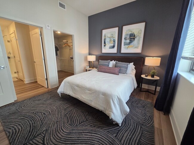 Building Photo - 2720 SW 69th Ave Unit B2720