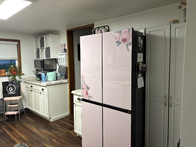 Photo - 221 Eldredge Ave SW