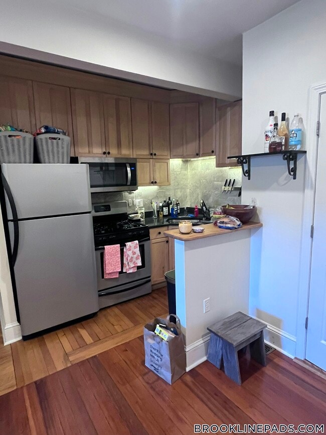 Photo - 191 Winthrop Rd Apartment Unit 2