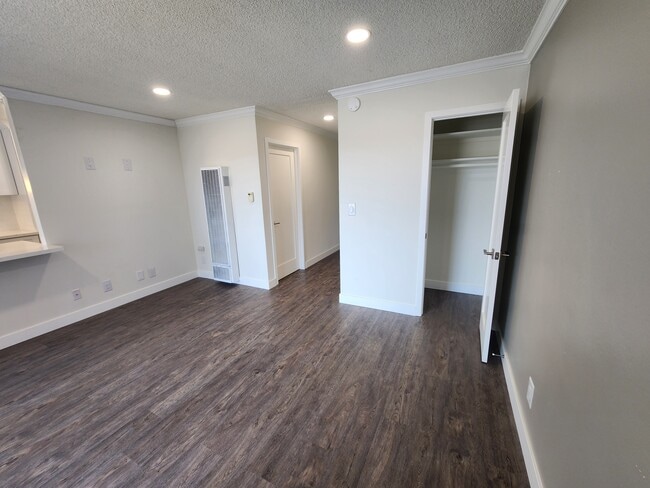 Photo - Palm Villa Apartments