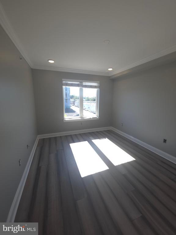 Photo - 3410 W Commissioner St Unit 4