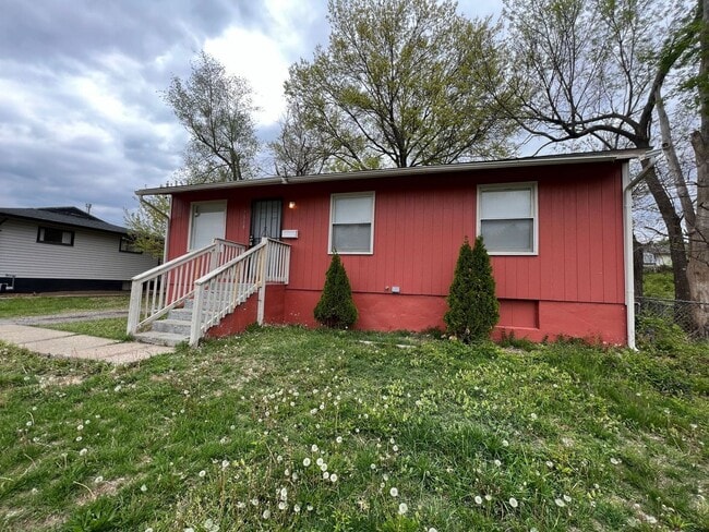 Cozy 3 Bed, 1 Bath Home! - Cozy 3 Bed, 1 Bath Home!