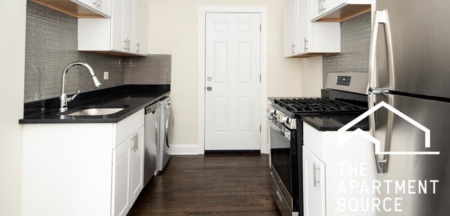 Photo - 3825 N Greenview Ave Unit 2E