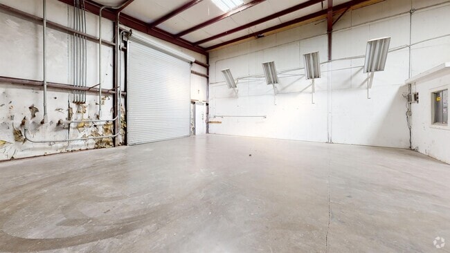Building Photo - 6200 Stainless Way Unit J Rental