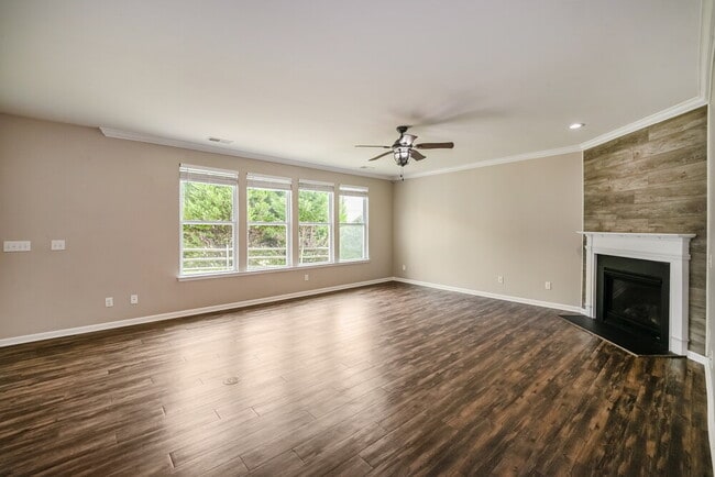 Photo - 1326 Aurora Ct