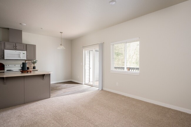 Photo - Leverich Apartments