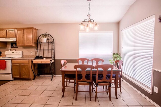 Photo - 518 N Juneau Ave