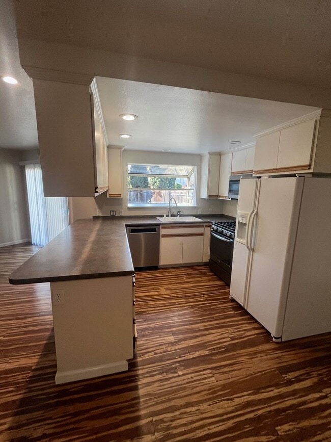 Photo - Updated 4 Bedroom 2.5 Bathroom Large Single Family Home located in Northeast Santa Rosa