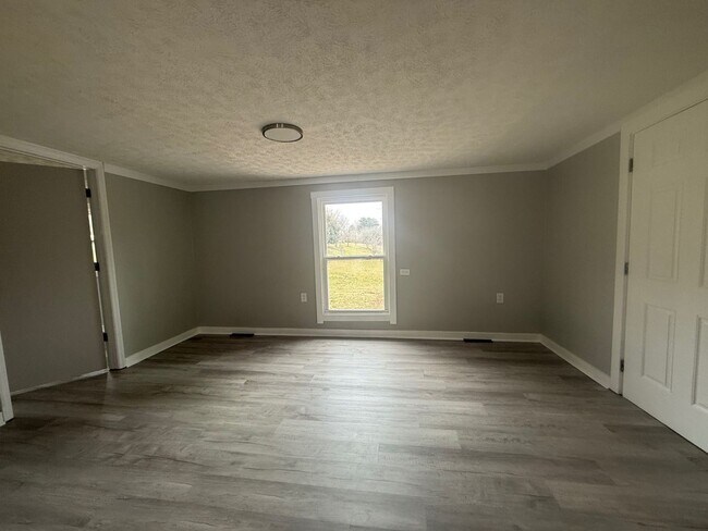 Photo - Four Bedroom House in Corbin, KY