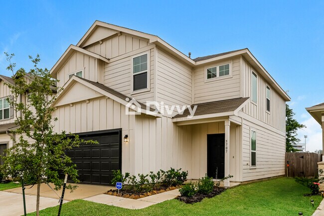 Photo - 5707 Finely Run Street