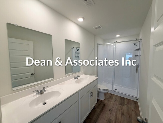 Photo - 827 Fish Camp Rd