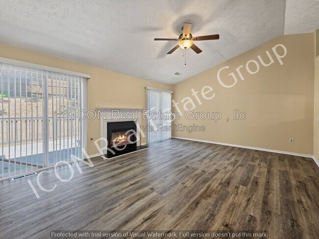 Photo - 893 Trace Cir NE