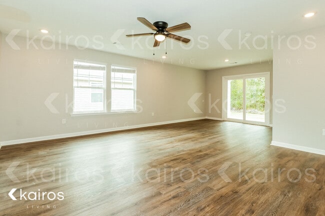 Photo - 126 Cottage Grove Rd
