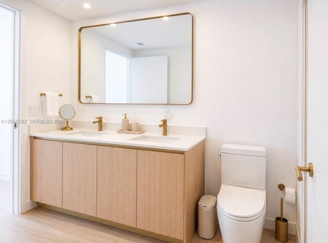 Photo - 90 NE 32nd St Unidad 906