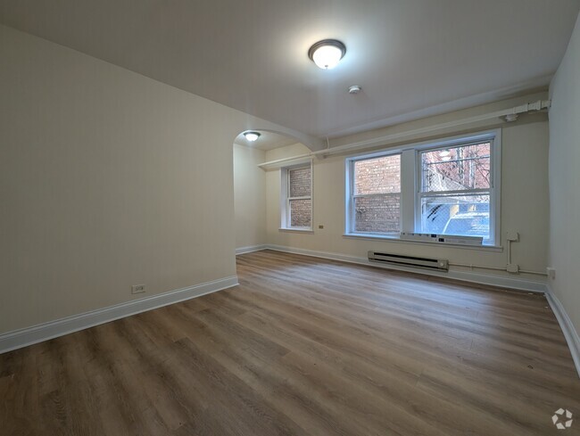 Building Photo - 5425 N Kenmore Ave Unit 311 Rental