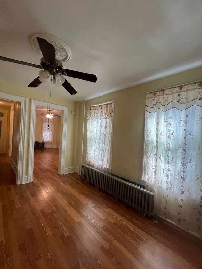 Photo - Spacious 5 Bedroom, 2 Bath Home