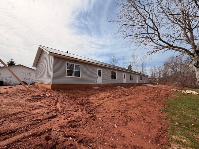 Building Photo - 15 Mont Carmel Rd Unit 1