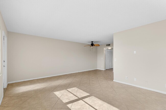 Photo - 3013 Wolverton E