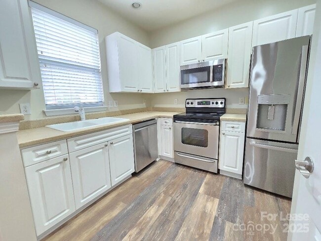 Photo - 15224 Coventry Ct Ln