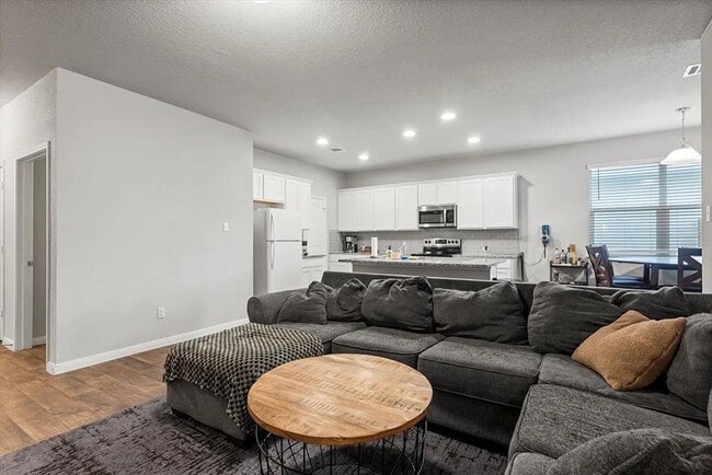 Photo - 129 Jubilee Dr