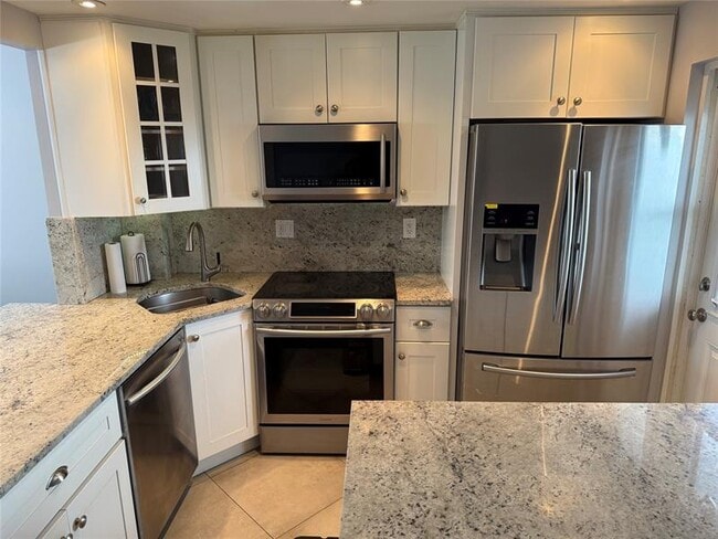 Photo - 1319 E Hillsboro Blvd Unit 609
