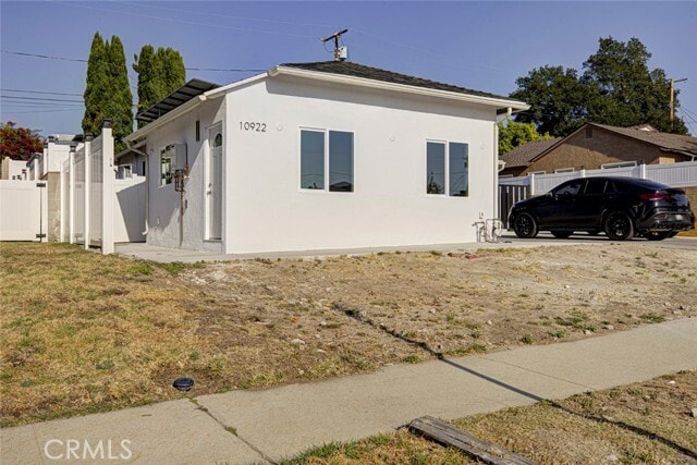 Building Photo - 10920 Nassau Ave