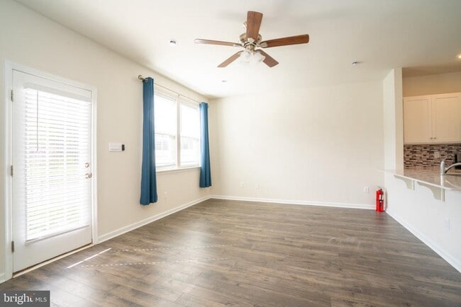 Photo - 172 Mazzeo Dr