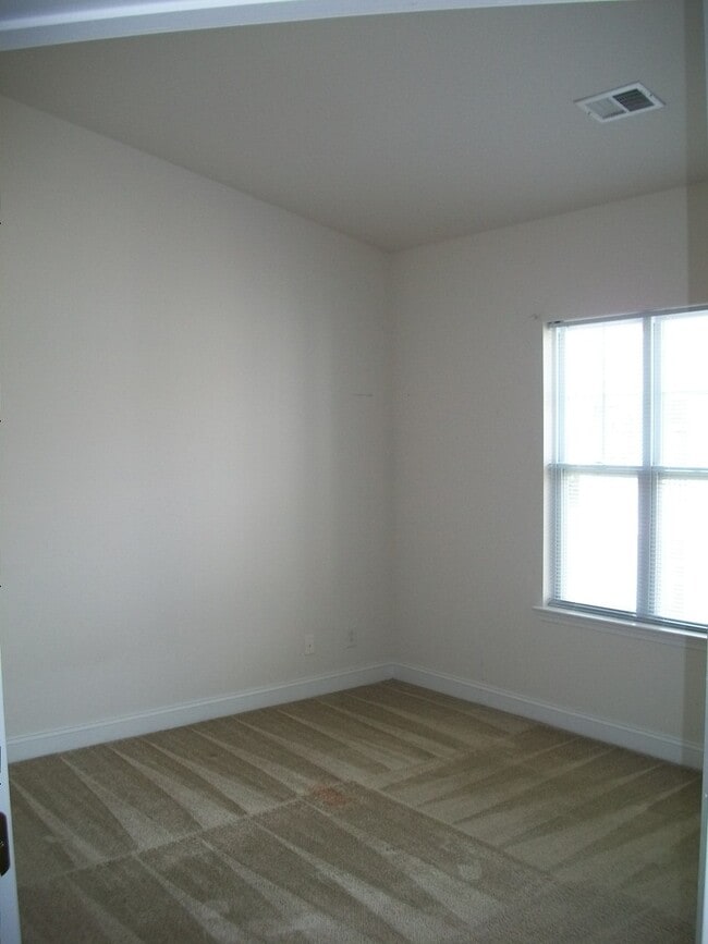 Photo - 3 Bed / 2 Bath Condo for Rent at Preserve at St. James