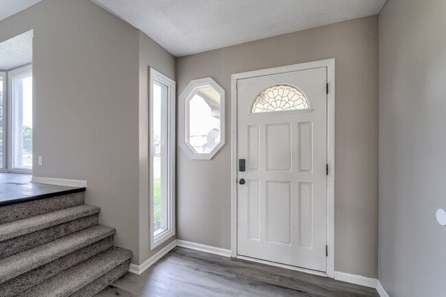 Photo - Fresh Updates & Prime Location Near Zorinsky!!